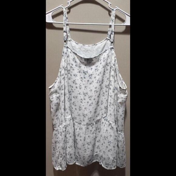 Torrid Baby Doll Top Ditsy Floral Blue & White Crinkle Chiffon Beaded Size 2 - Picture 2 of 3